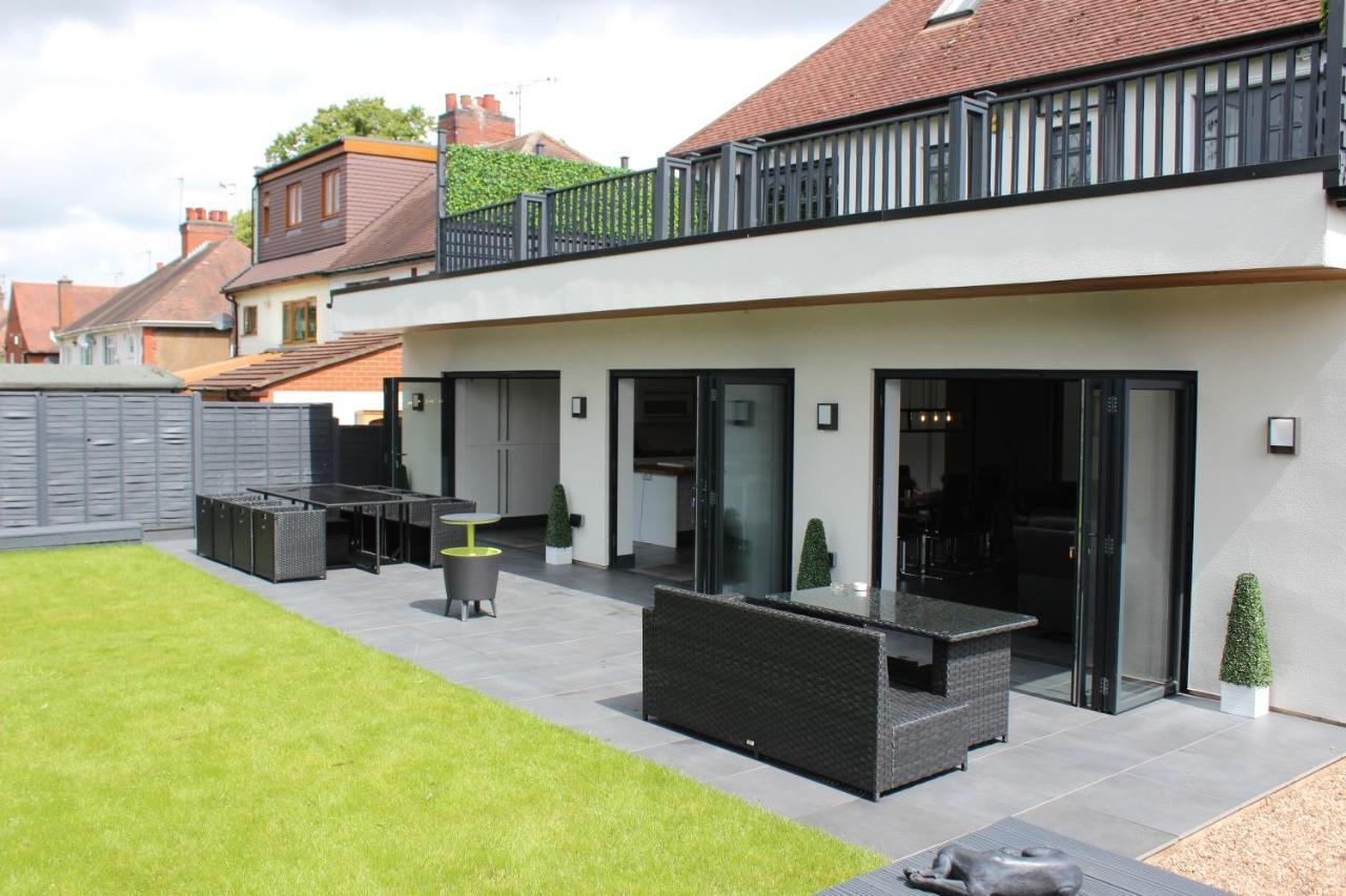 Modern Spacious House - Sleeps 16, Free Parking, Sun Terrace Nuneaton Eksteriør billede