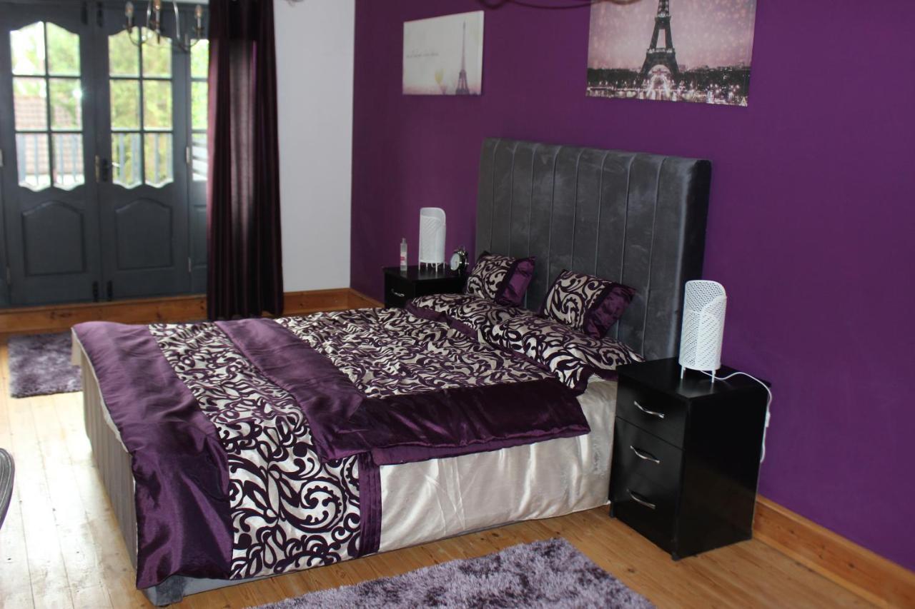 Modern Spacious House - Sleeps 16, Free Parking, Sun Terrace Nuneaton Eksteriør billede