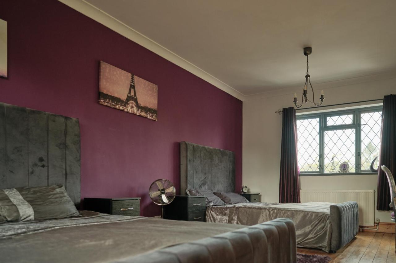 Modern Spacious House - Sleeps 16, Free Parking, Sun Terrace Nuneaton Eksteriør billede